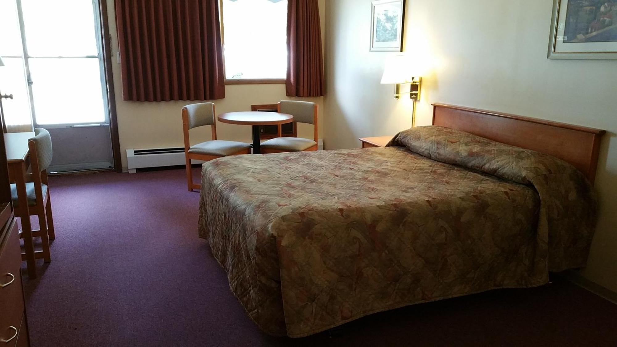 Yellowhead Motel Вейлмаунт Экстерьер фото